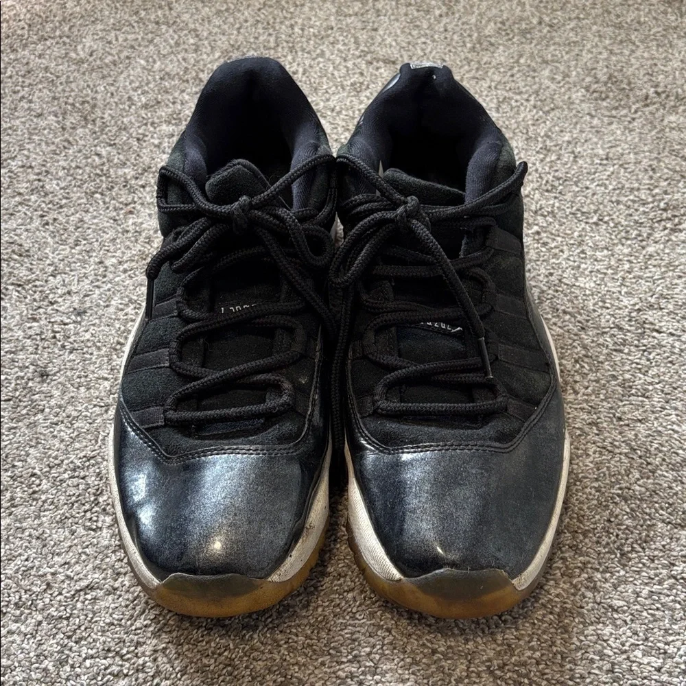 Air Jordan 11 Retro Low “72-10” (528895-010) – Men’s Size 11
